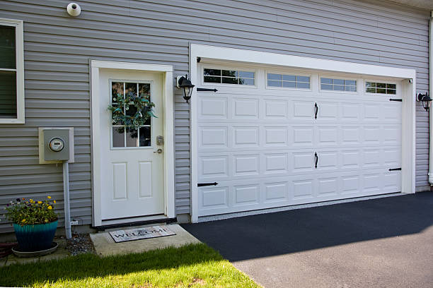 24/7 Emergency Garage Door Off Track Repair experts in Ontario County County, NY